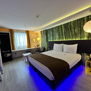Standard Zimmer mit zwei Einzelbetten